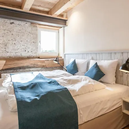 아파트 Baumgartners Dreiseithof - Historisch, Modern, Zentral *