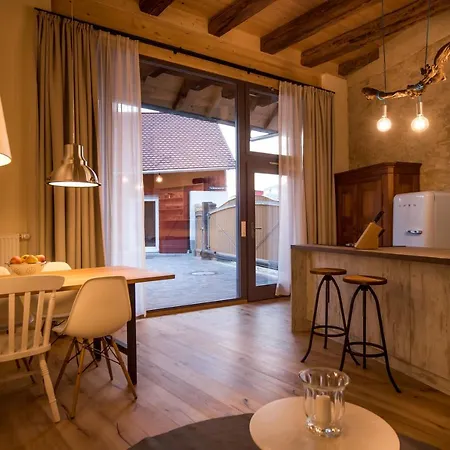 Baumgartners Dreiseithof - Historisch, Modern, Zentral Διαμέρισμα Bad Krozingen