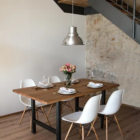 Baumgartners Dreiseithof - Historisch, Modern, Zentral *